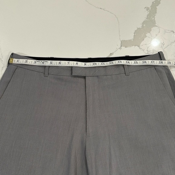 Van Heusen Gray Flex Flat Front Straight Leg Dress Casual Everyday Pants 36 X 30 - Picture 9 of 10